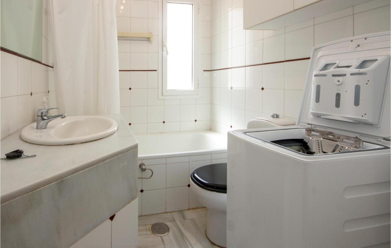 Nice Apartment In Mijas Costa With Kitchen Fuengirola Dış mekan fotoğraf